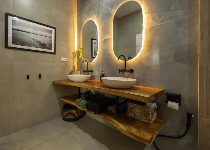 Karibu Canggu-2br With Pool & Rooftop فيلة *