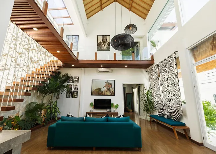 Karibu Canggu-2br With Pool & Rooftop فيلة
